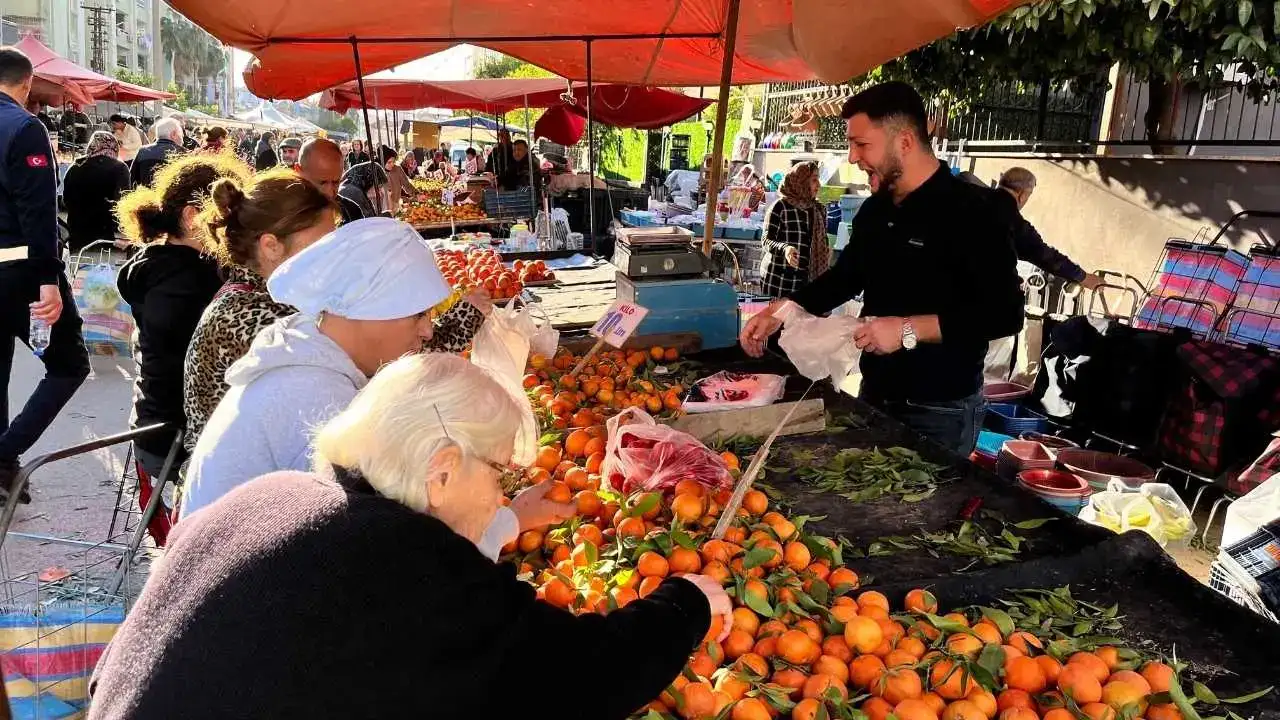 Adana’da Mandalina Fiyatları Dip Yaptı: Hasat Var, Alıcı Yok! 5